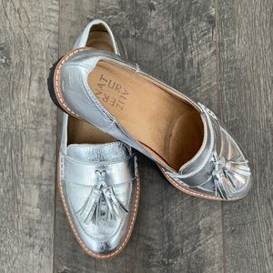 August SILVER by Naturalizer